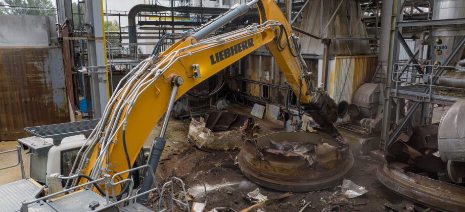 Démantèlement d’un sécheur d’un site industriel, Tereos, à Marckolsehim